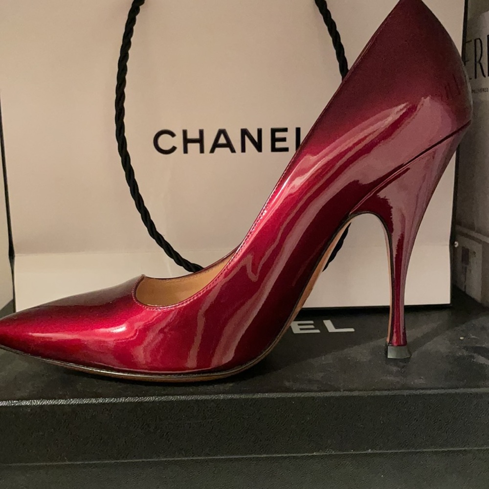 Palter DeLiso Super sexy red candy apple luxury pumps